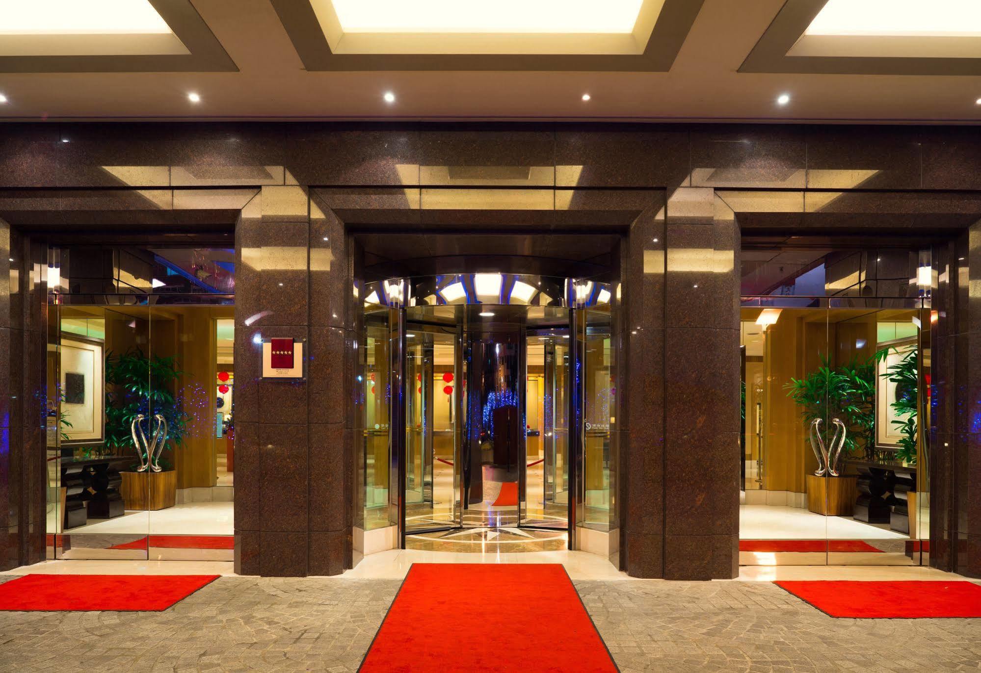 فندق كاوشيونغفي  ذا أمباسادور هوتل كاوهسيونج المظهر الخارجي الصورة